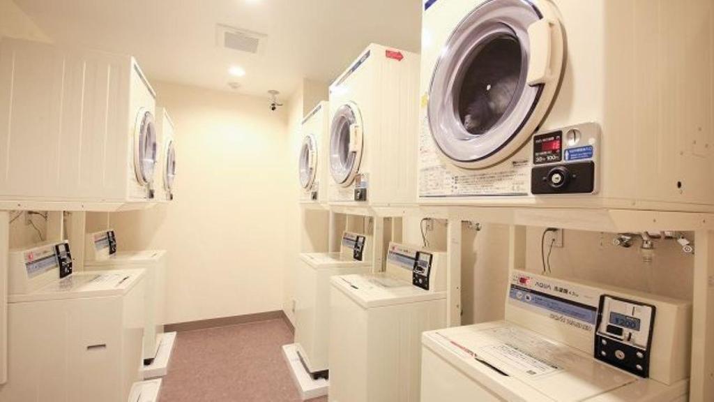 【2026 Vessel Inn 札幌中島公園住宿評價】早餐值得加購嗎?交通、18歲以下免費入住、優缺點一次看 - 第9張圖 Vessel Inn札幌中島公園洗衣機